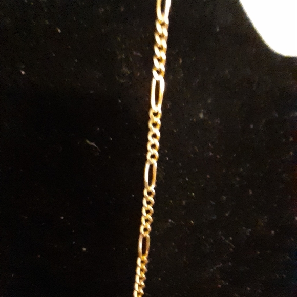 14 k gold 20 inch Figaro chain - Picture 2 of 3